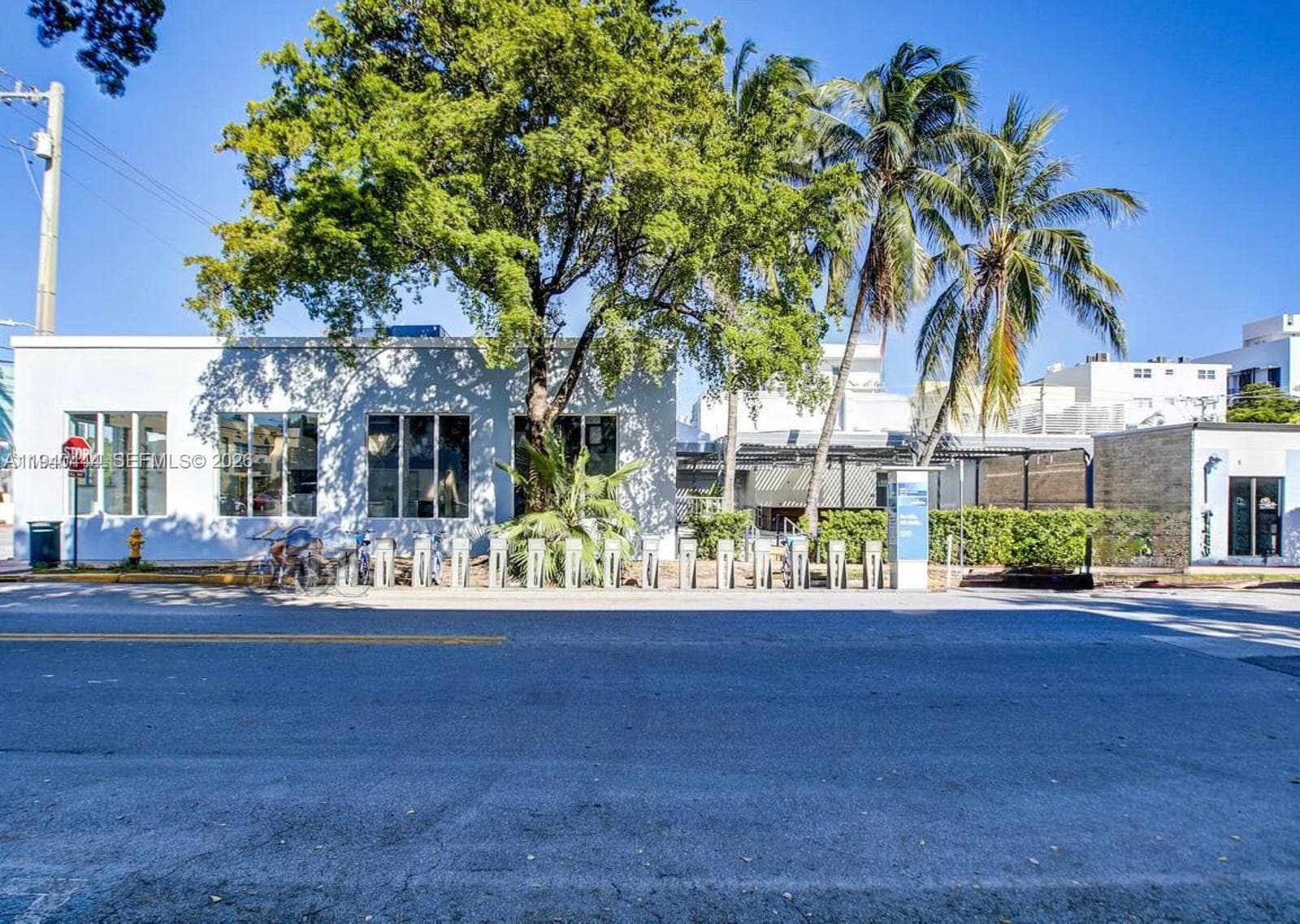 A11940444 — Miami Beach — 2
