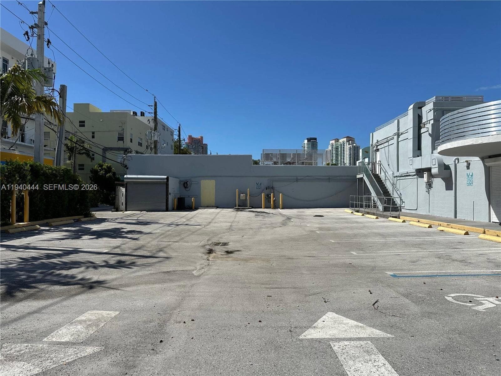 A11940444 — Miami Beach — 13