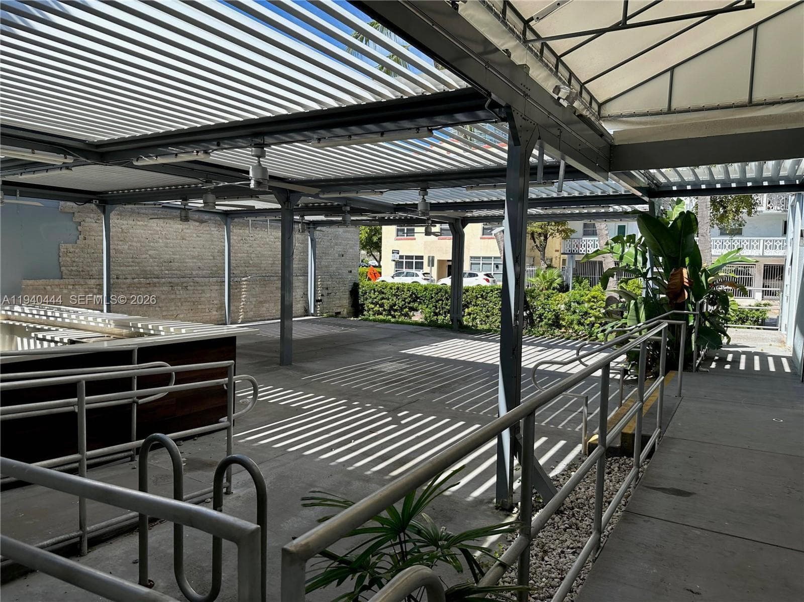 A11940444 — Miami Beach — 10