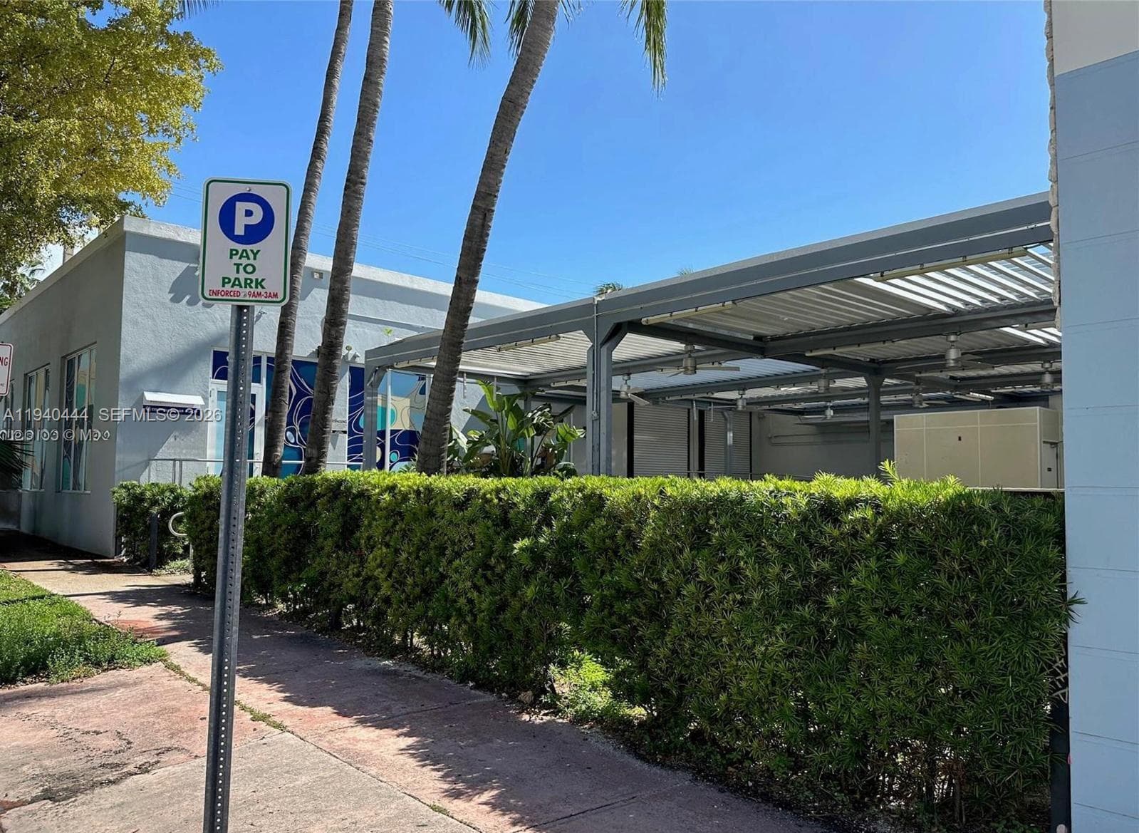 A11940444 — Miami Beach — 18