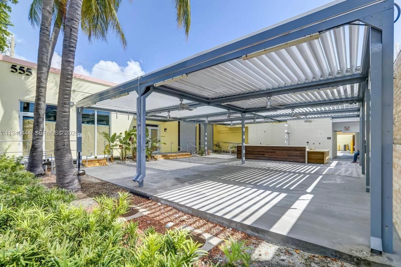 A11940444 — Miami Beach — 8