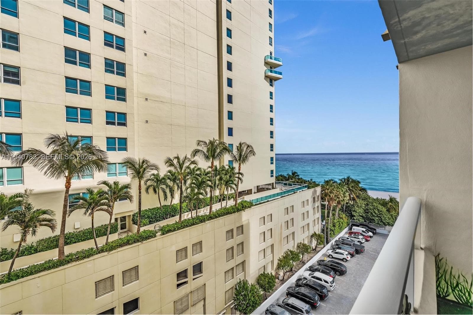 A11940783 — Miami Beach — 23