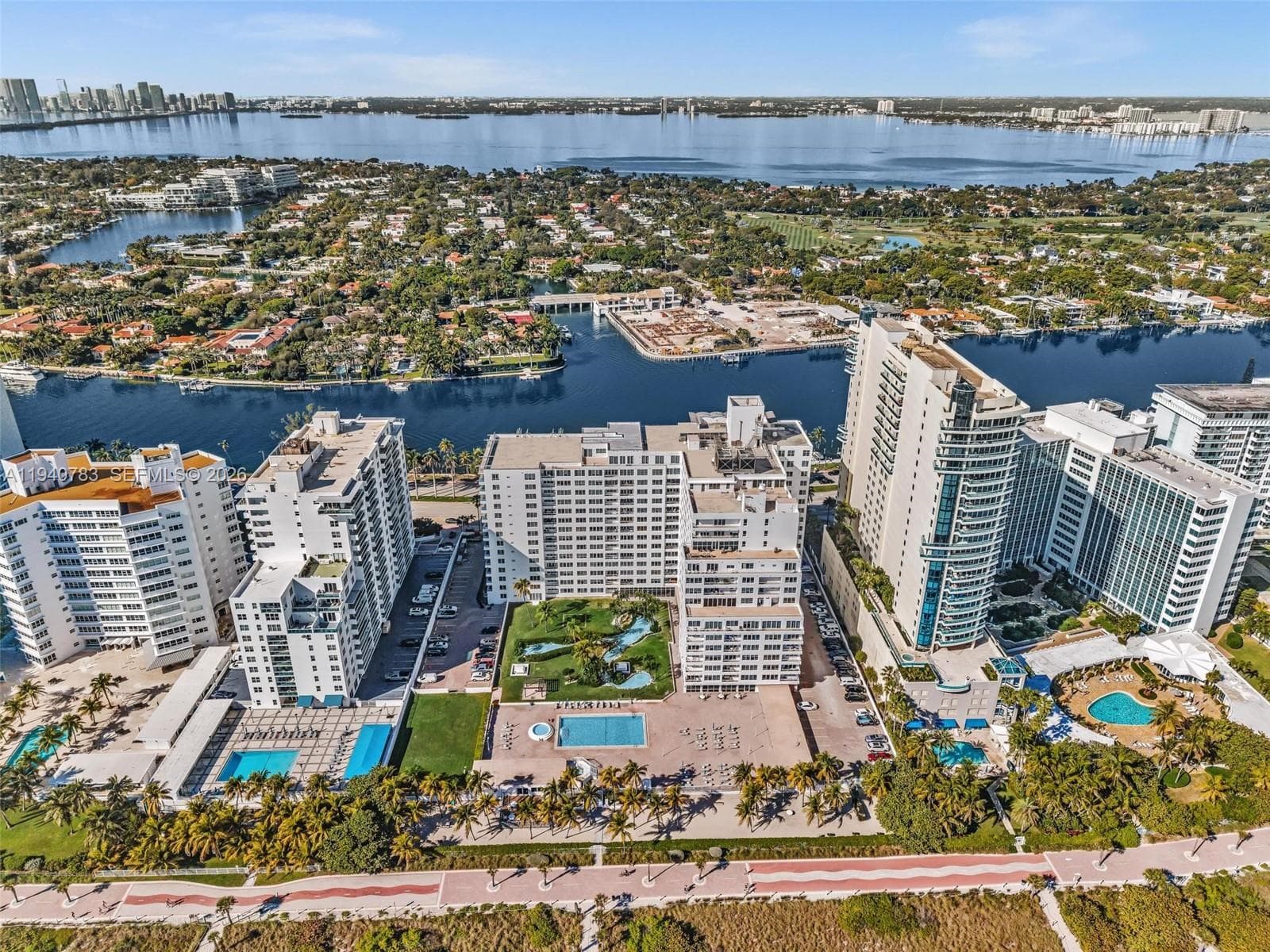 A11940783 — Miami Beach — 53
