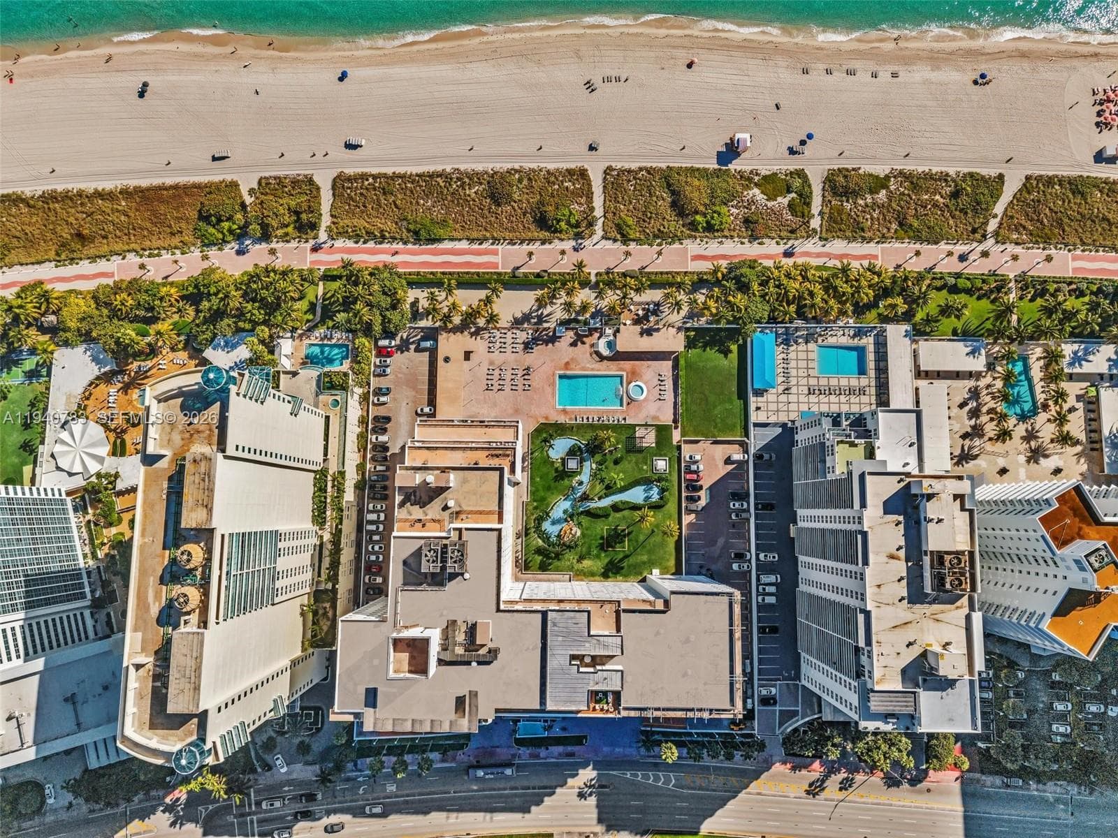 A11940783 — Miami Beach — 44
