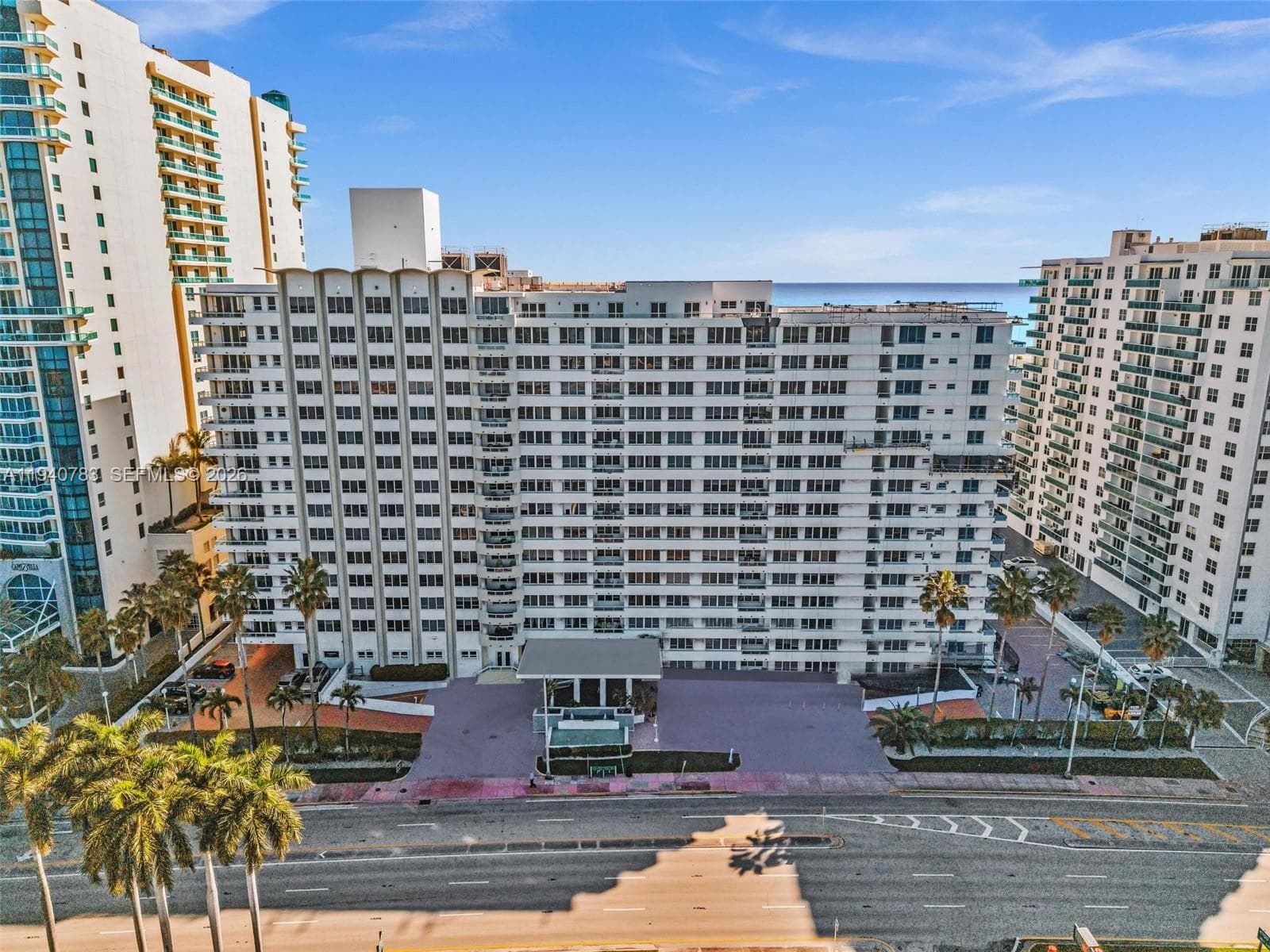 A11940783 — Miami Beach — 40