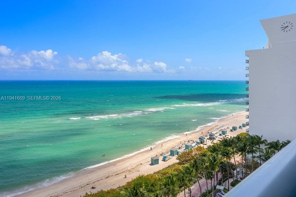 A11941609 — Miami Beach — 2