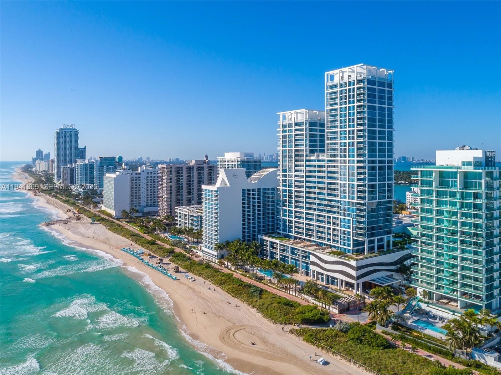 A11941609 — Miami Beach — 46