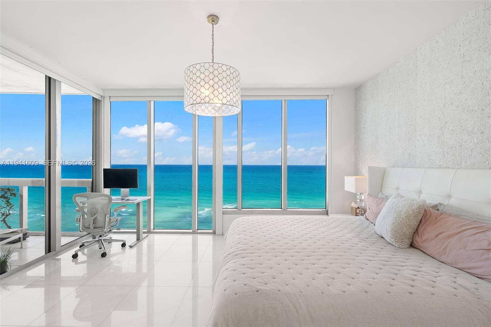 A11941609 — Miami Beach — 24