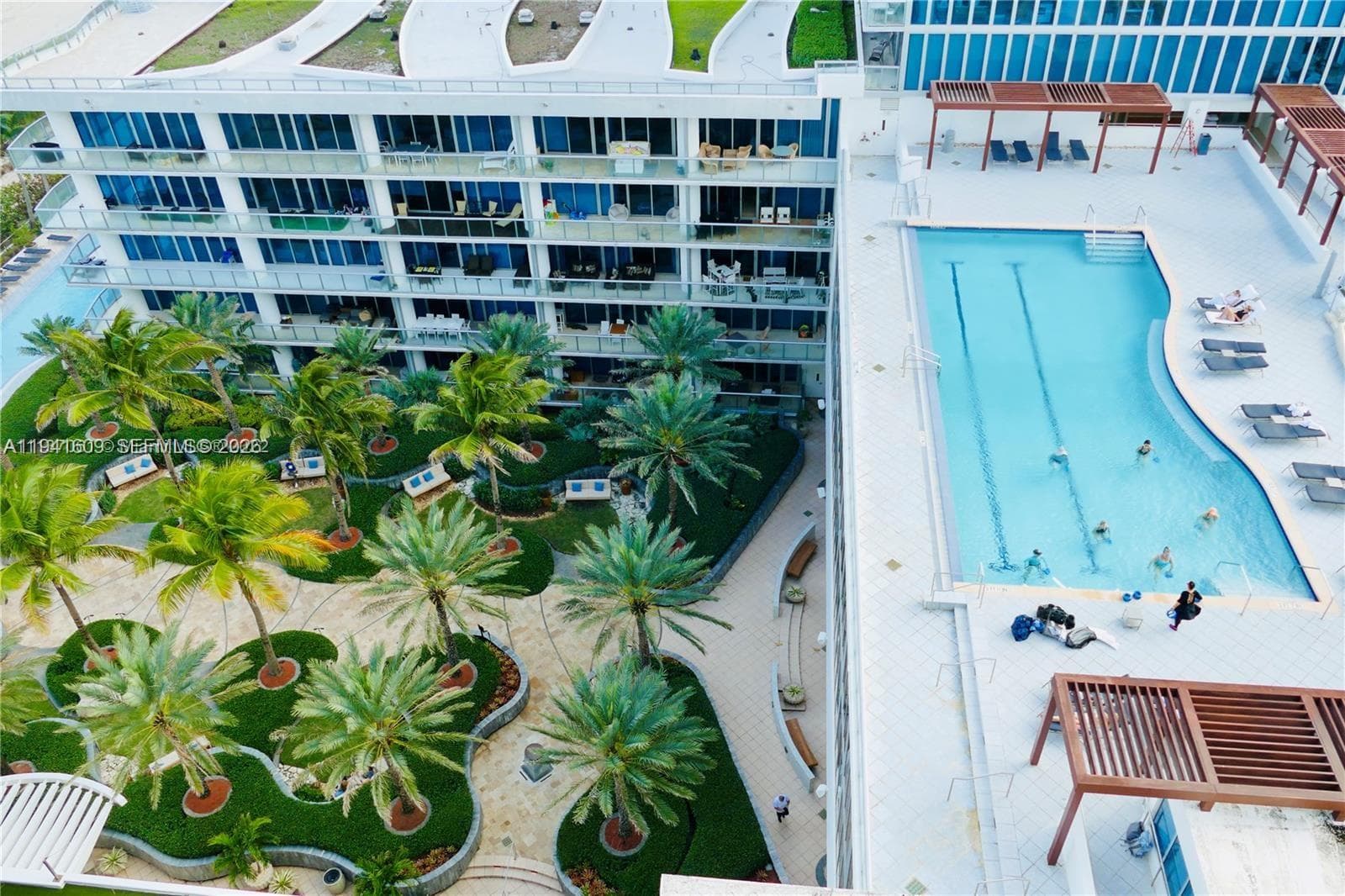 A11941609 — Miami Beach — 49