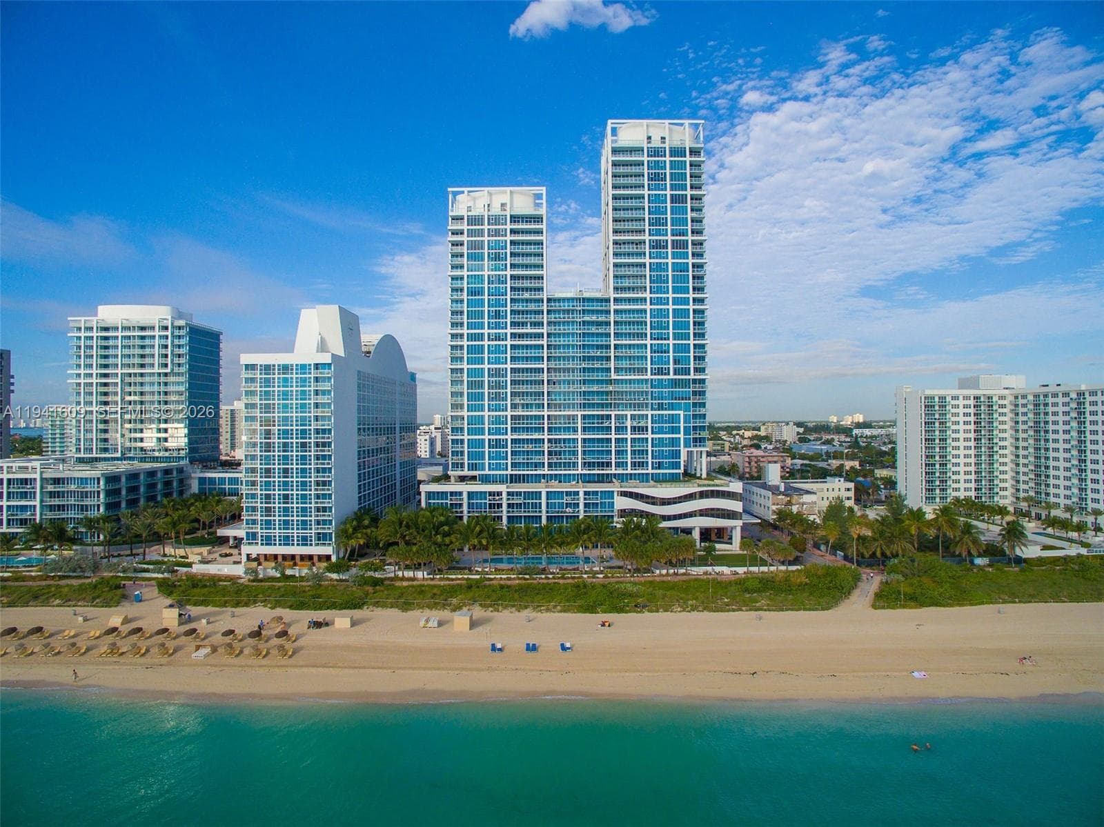 A11941609 — Miami Beach — 59