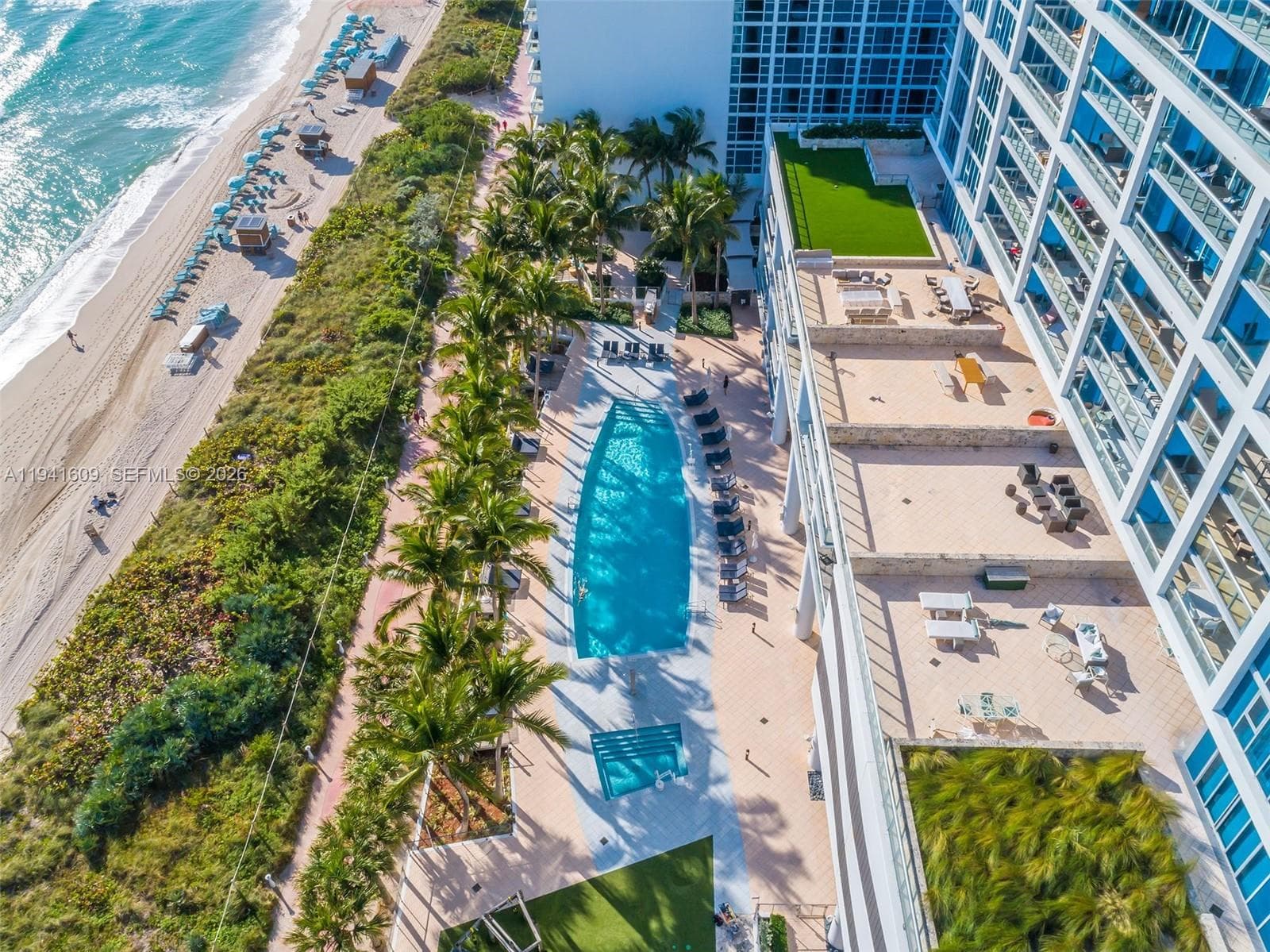 A11941609 — Miami Beach — 44