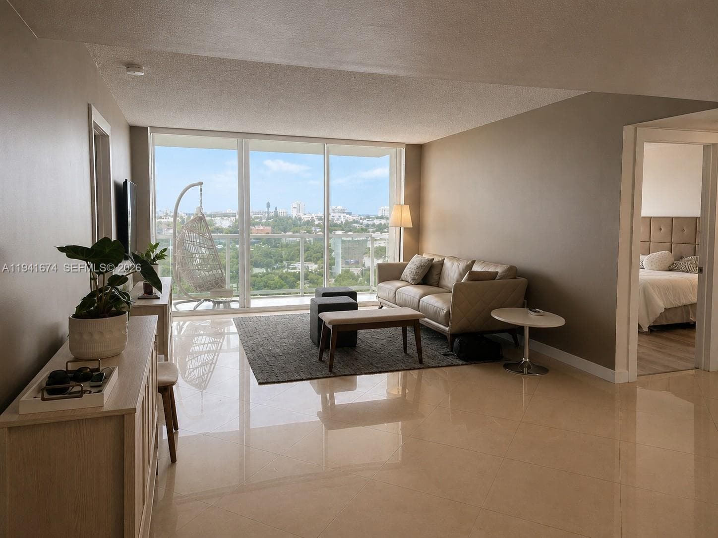 A11941674 — Miami Beach — 7