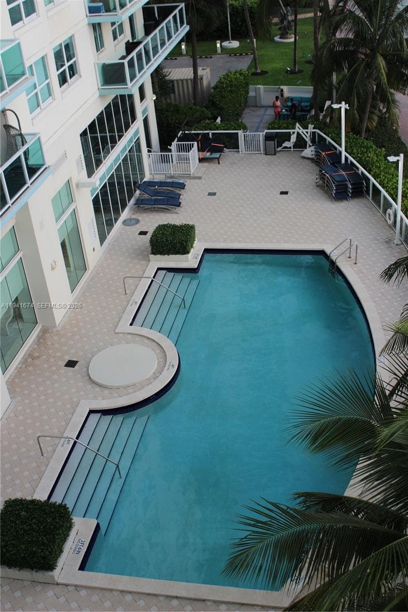 A11941674 — Miami Beach — 29