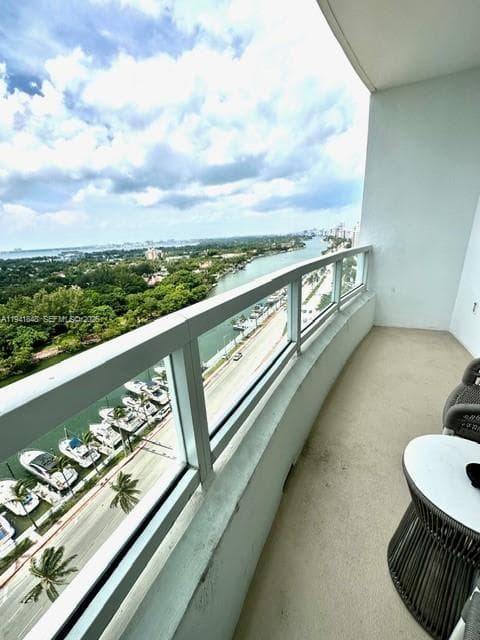 A11941848 — Miami Beach — 3