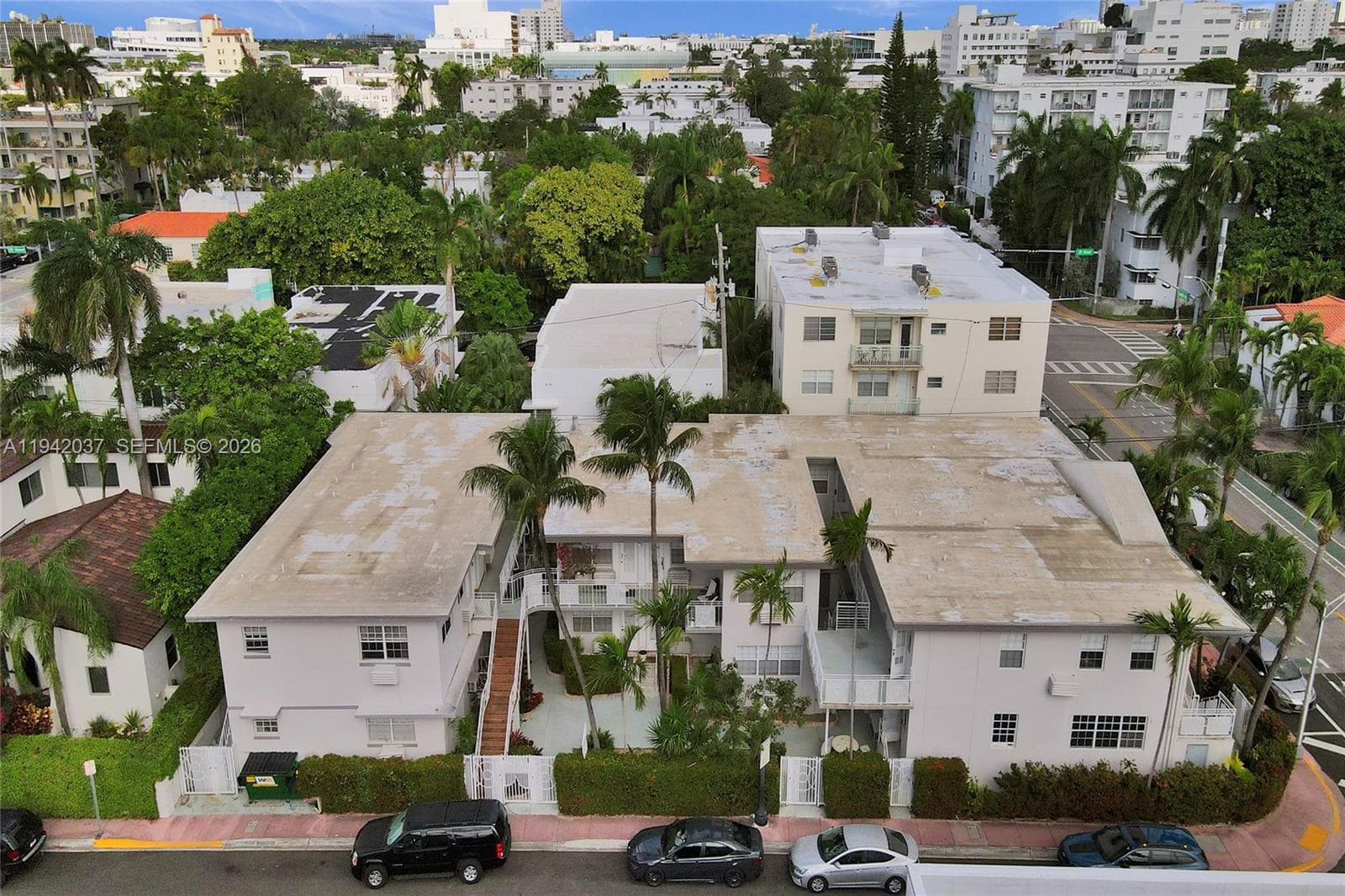 A11942037 — Miami Beach — 13