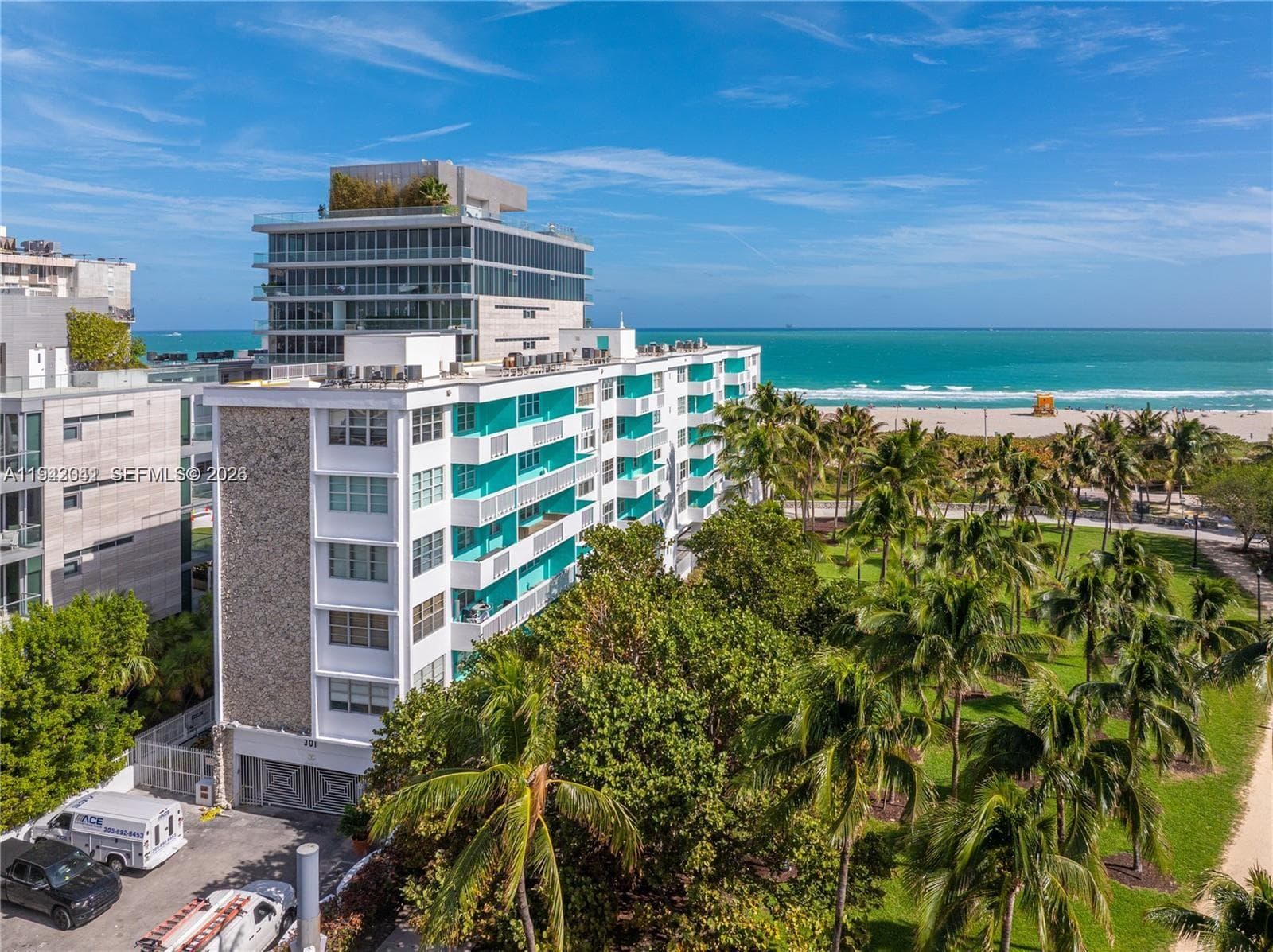 A11942041 — Miami Beach — 17