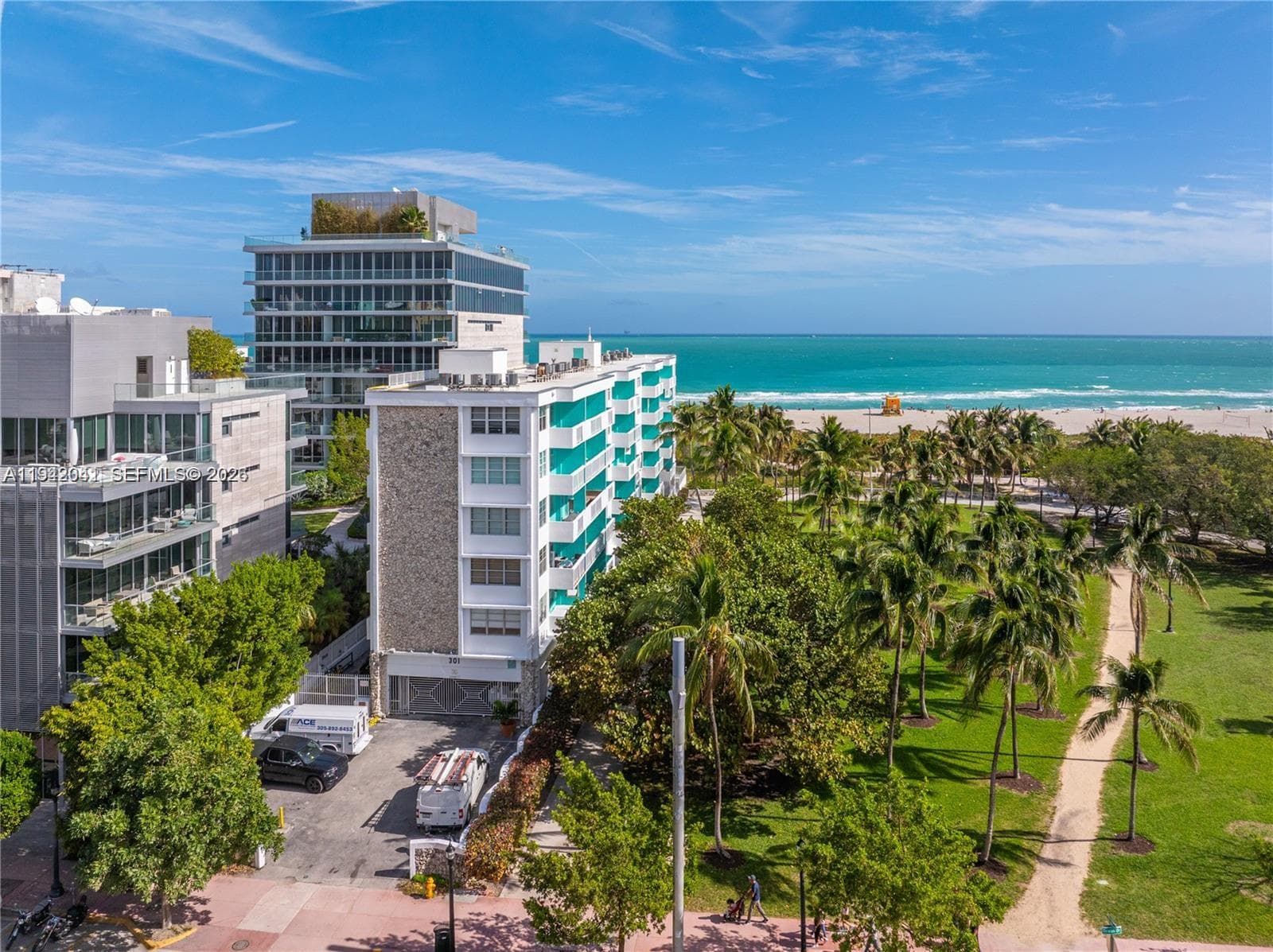 A11942041 — Miami Beach — 16
