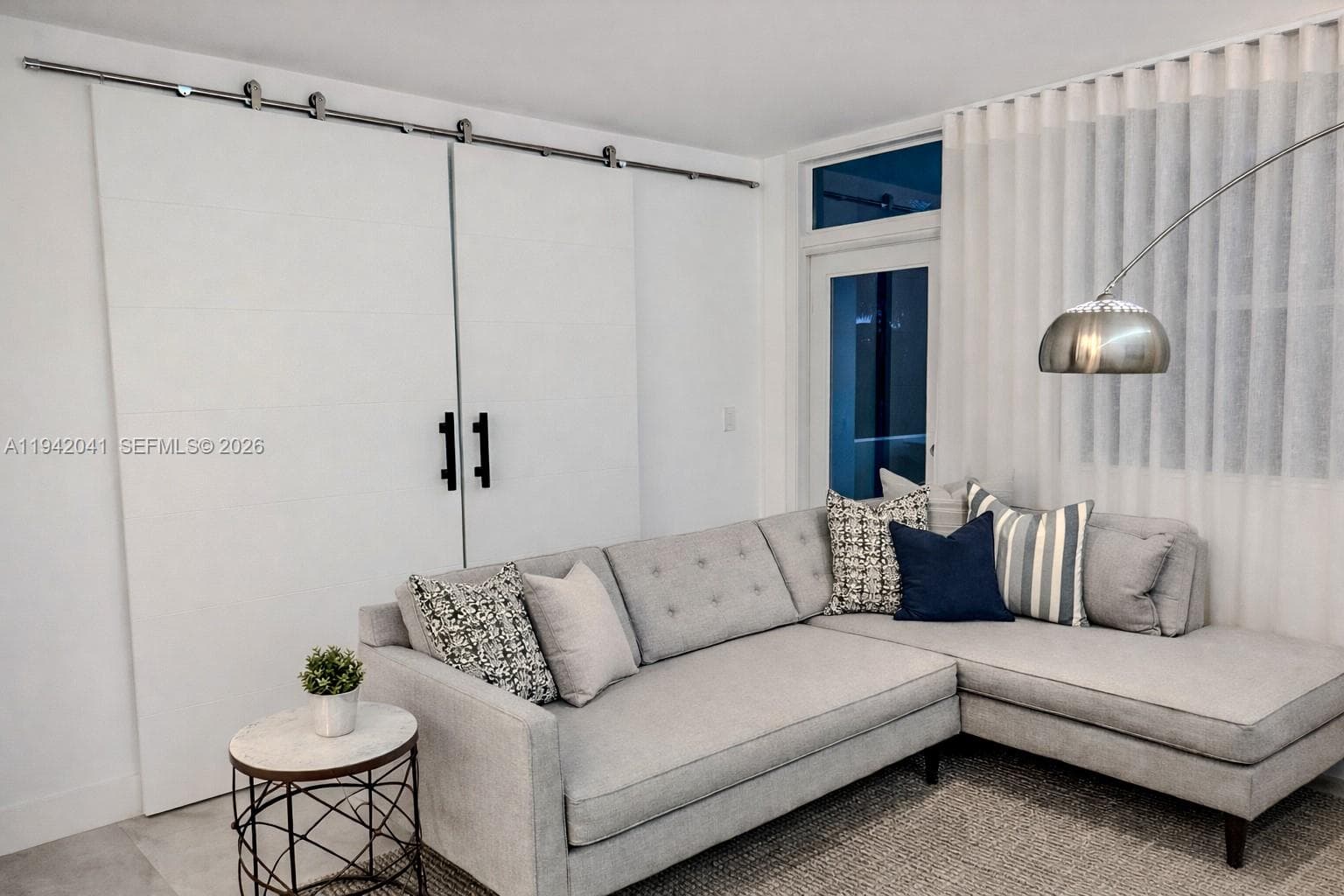 A11942041 — Miami Beach — 34