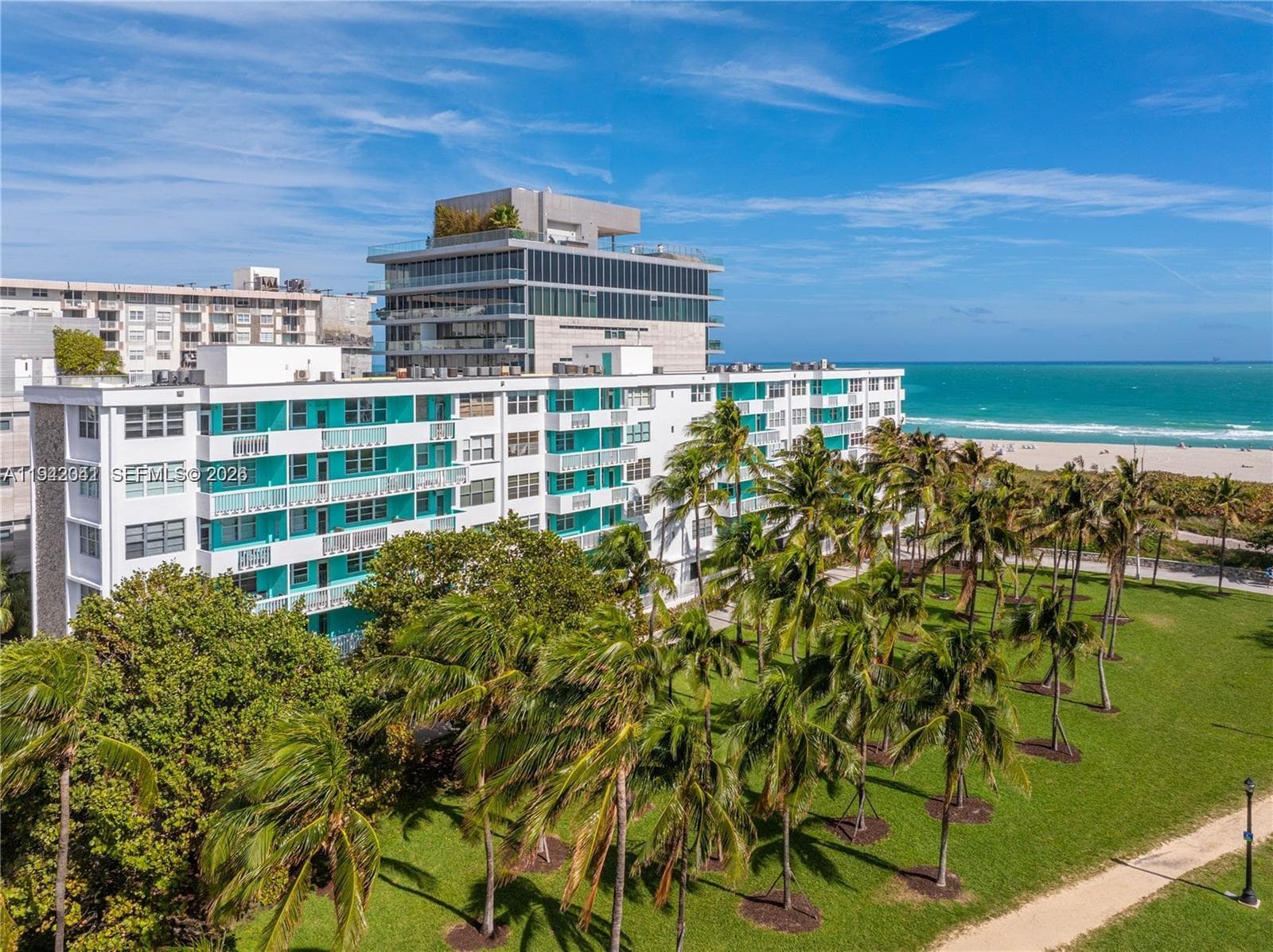A11942041 — Miami Beach — 18