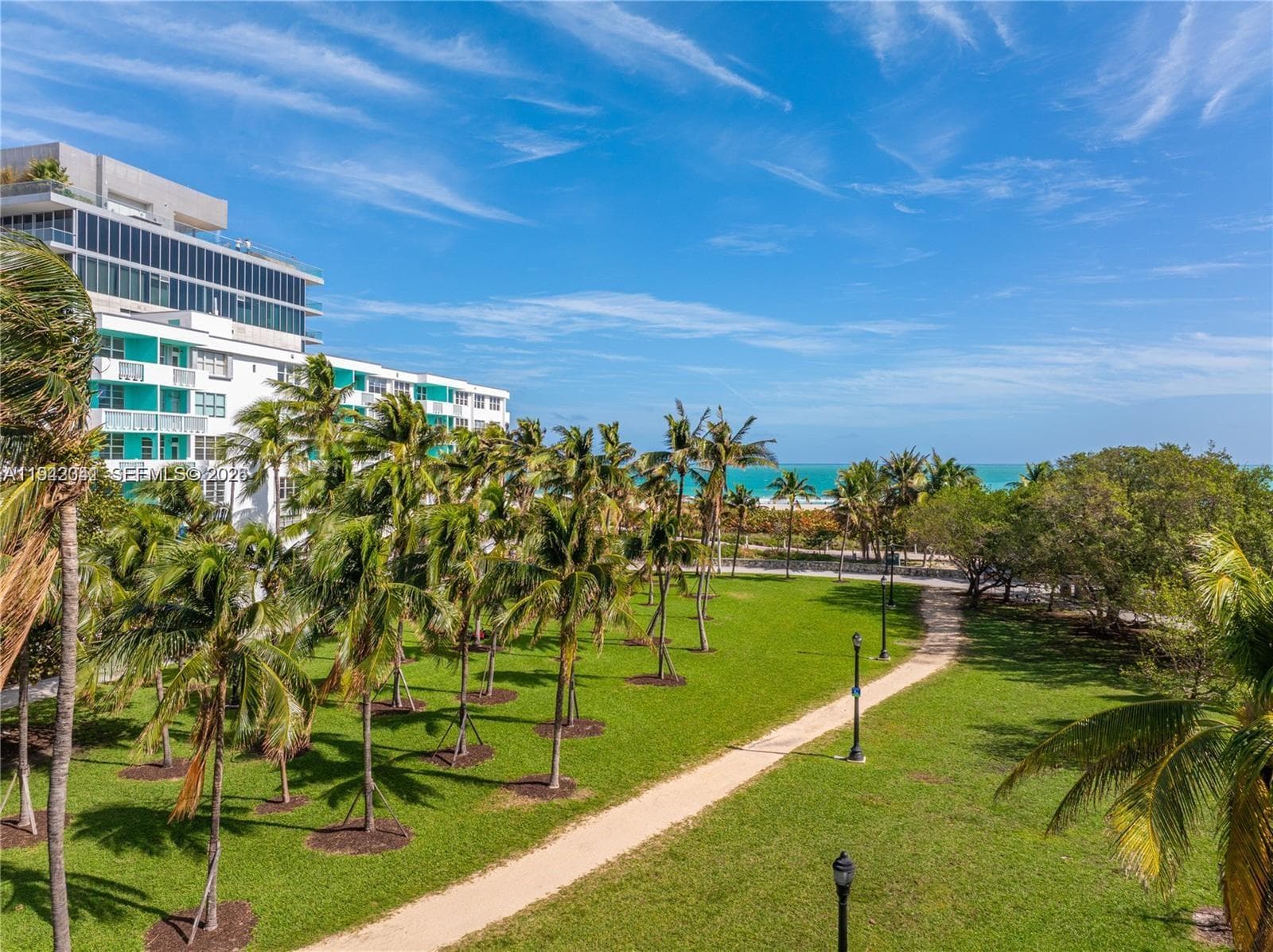 A11942041 — Miami Beach — 19