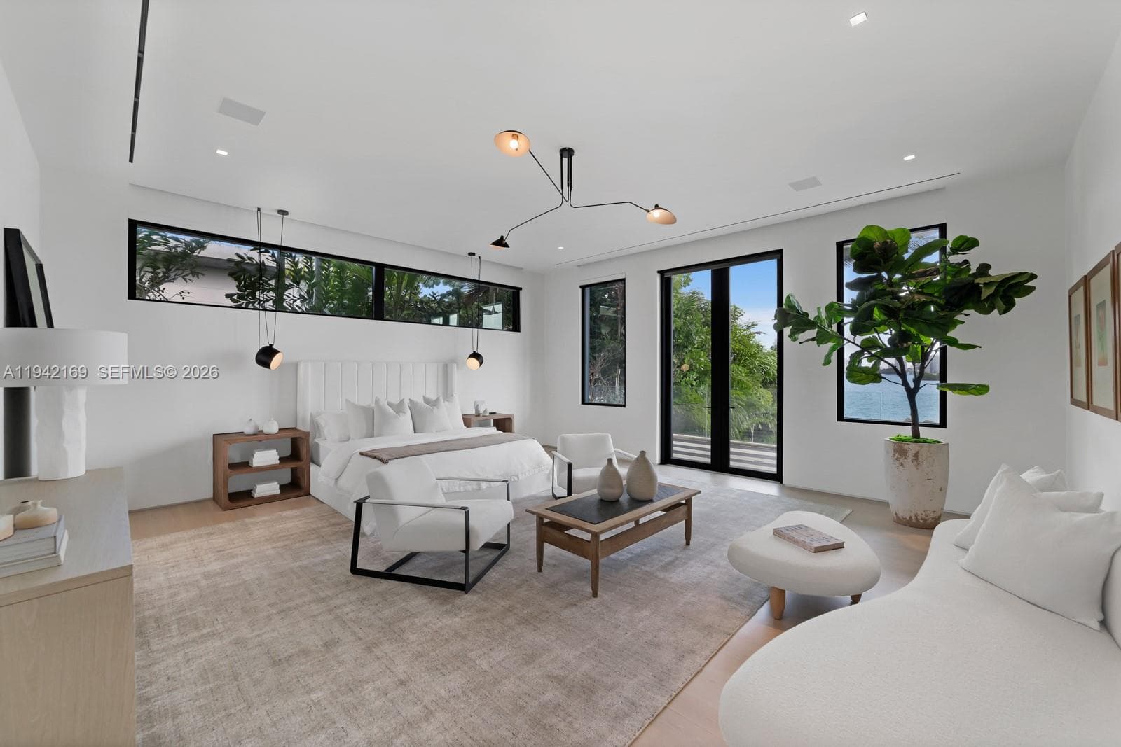 A11942169 — Miami Beach — 24