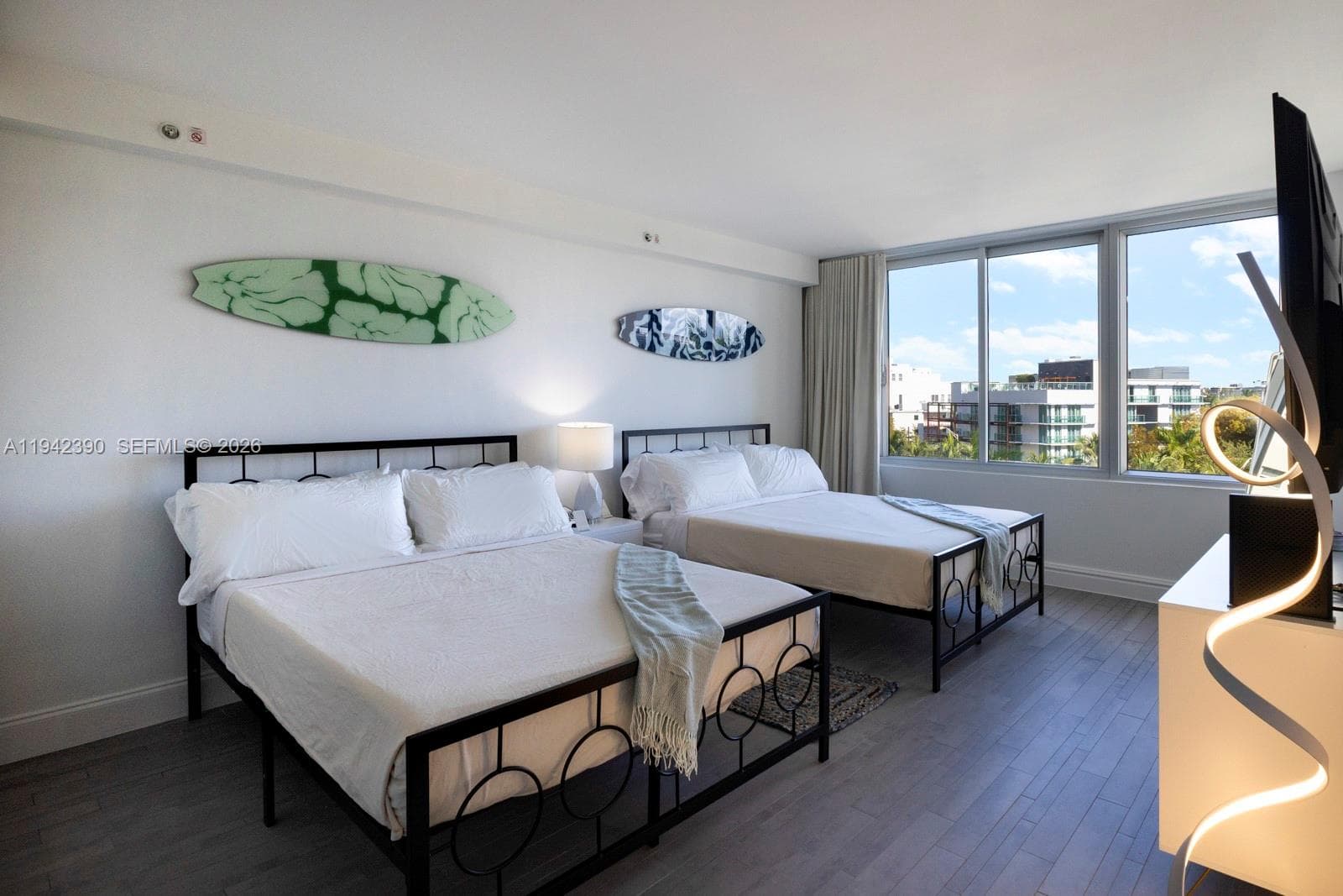 A11942390 — Miami Beach — 12
