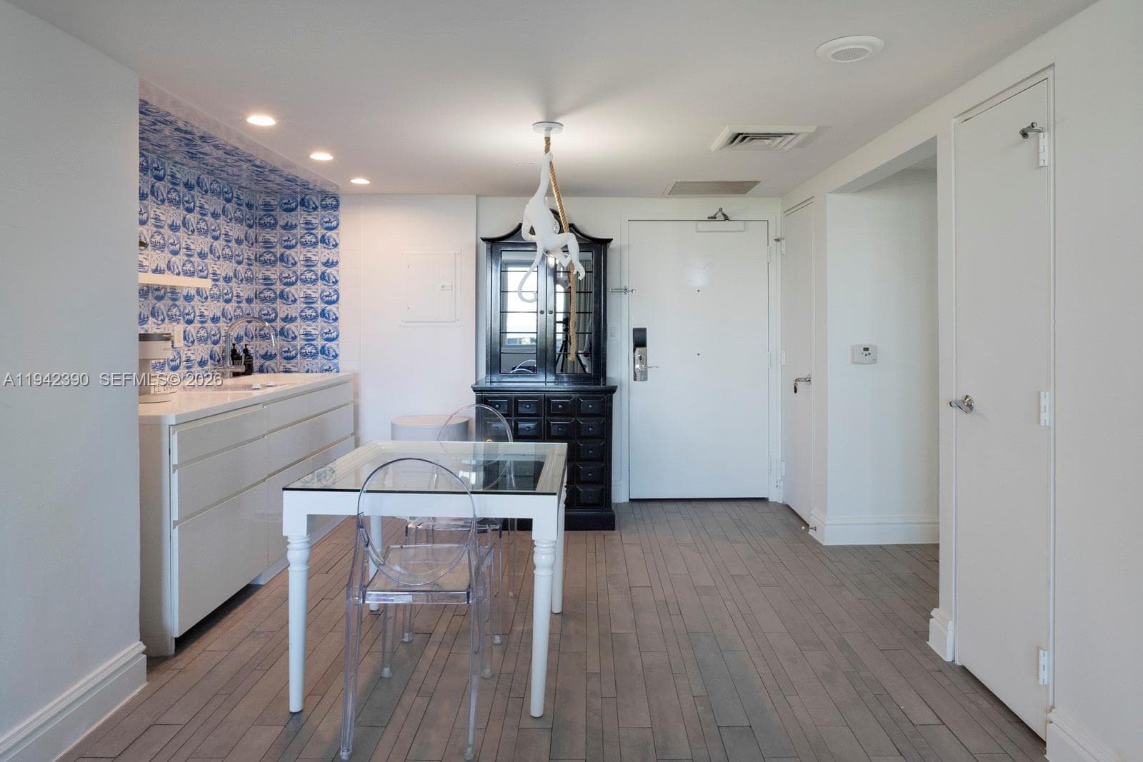 A11942390 — Miami Beach — 8