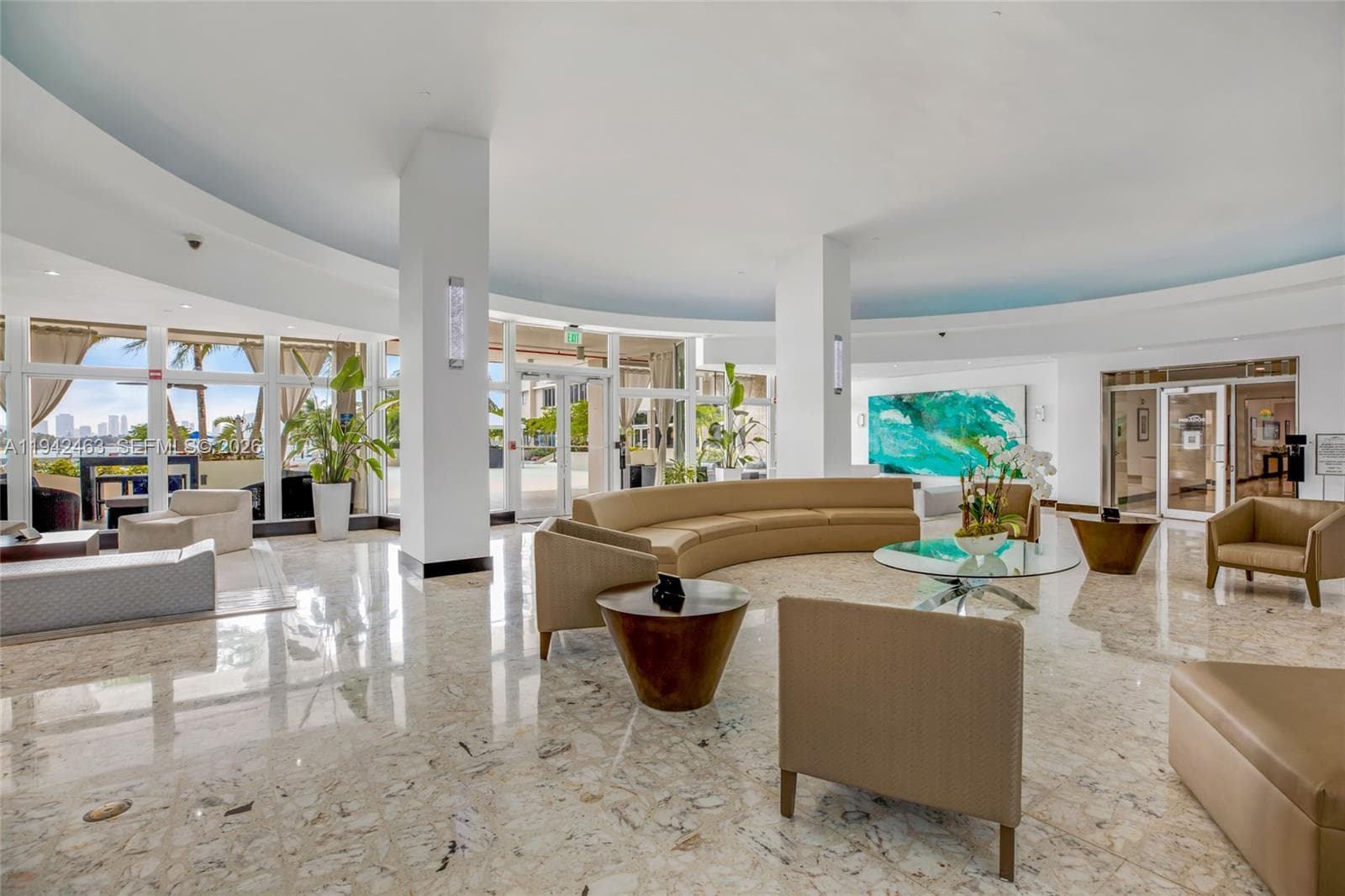 A11942463 — Miami Beach — 13