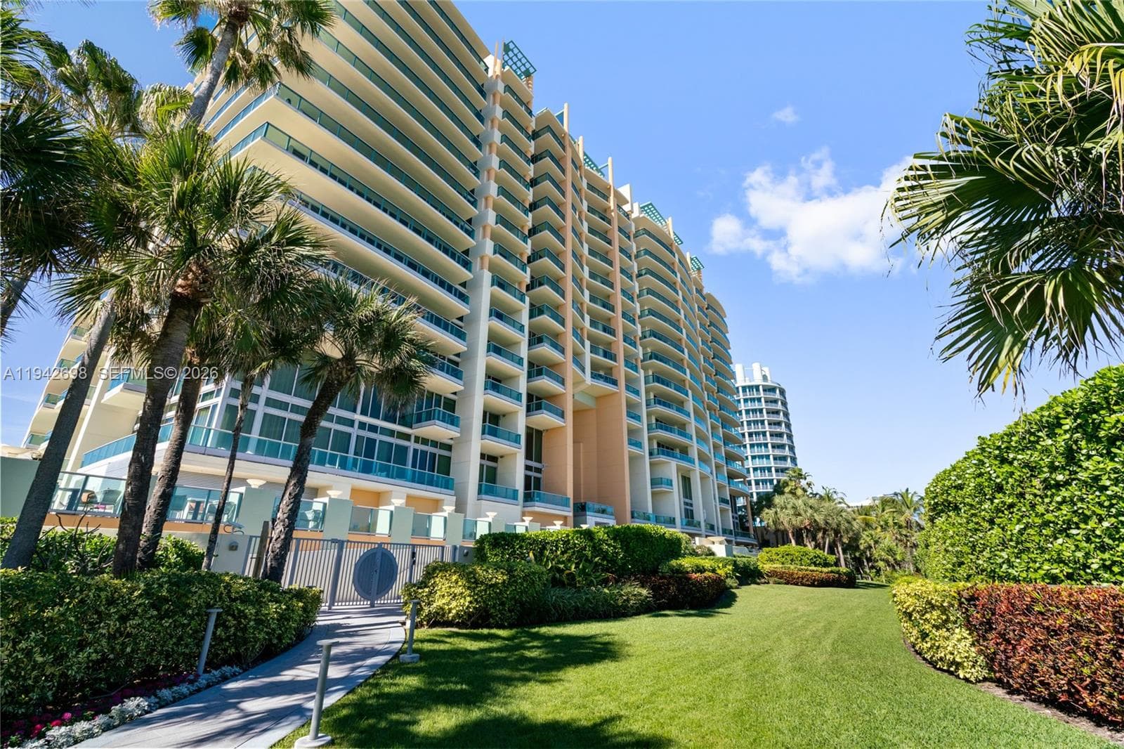 A11942698 — Miami Beach — 23