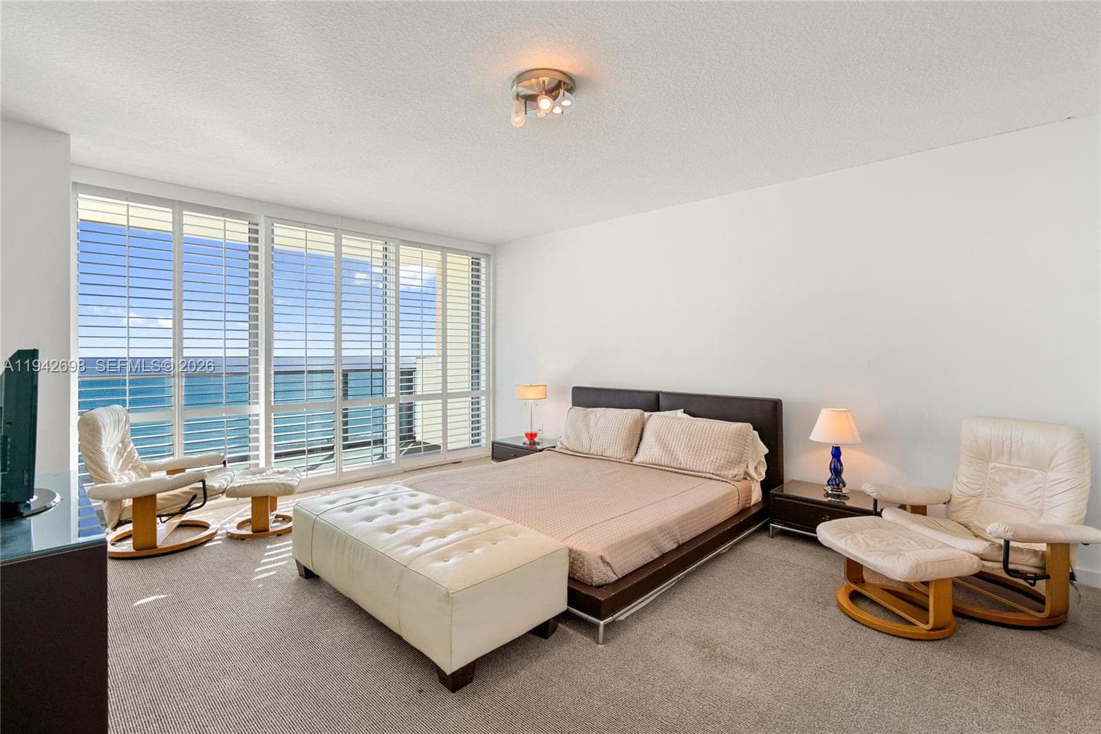 A11942698 — Miami Beach — 47