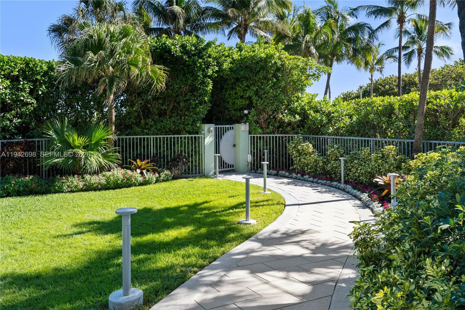 A11942698 — Miami Beach — 22
