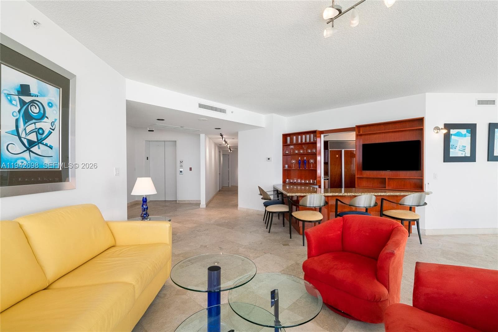 A11942698 — Miami Beach — 71