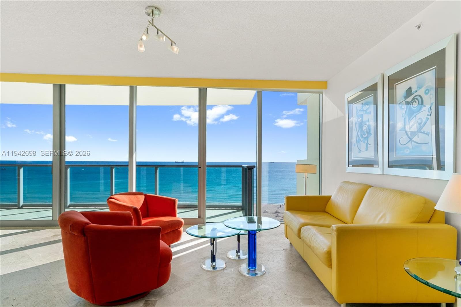 A11942698 — Miami Beach — 33