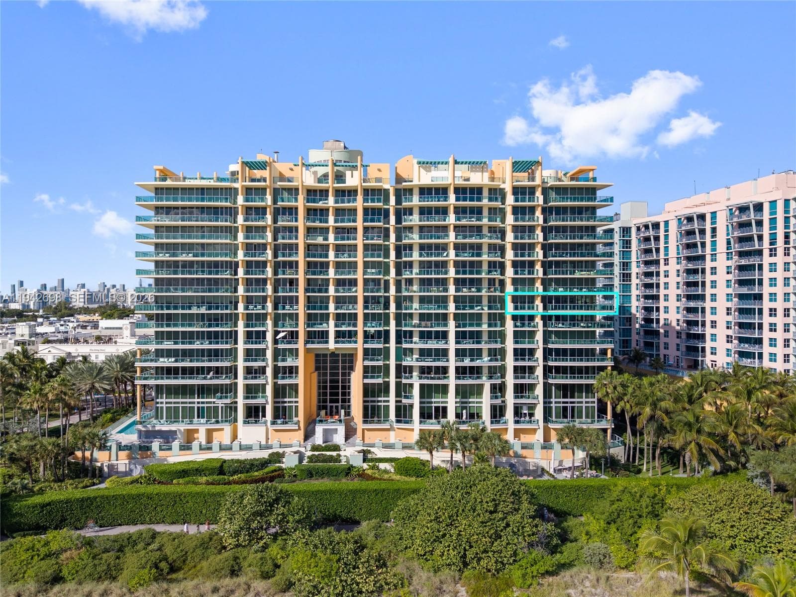 A11942698 — Miami Beach — 19