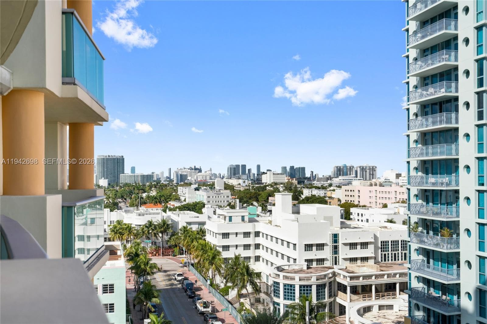 A11942698 — Miami Beach — 64