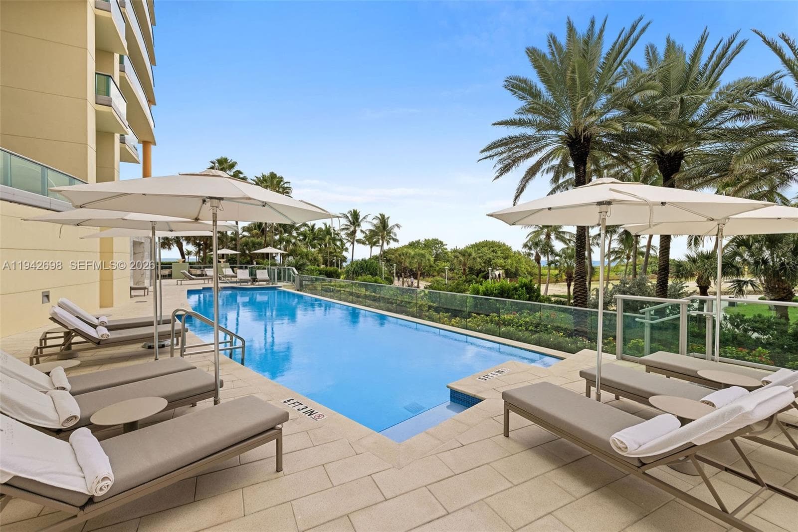 A11942698 — Miami Beach — 87