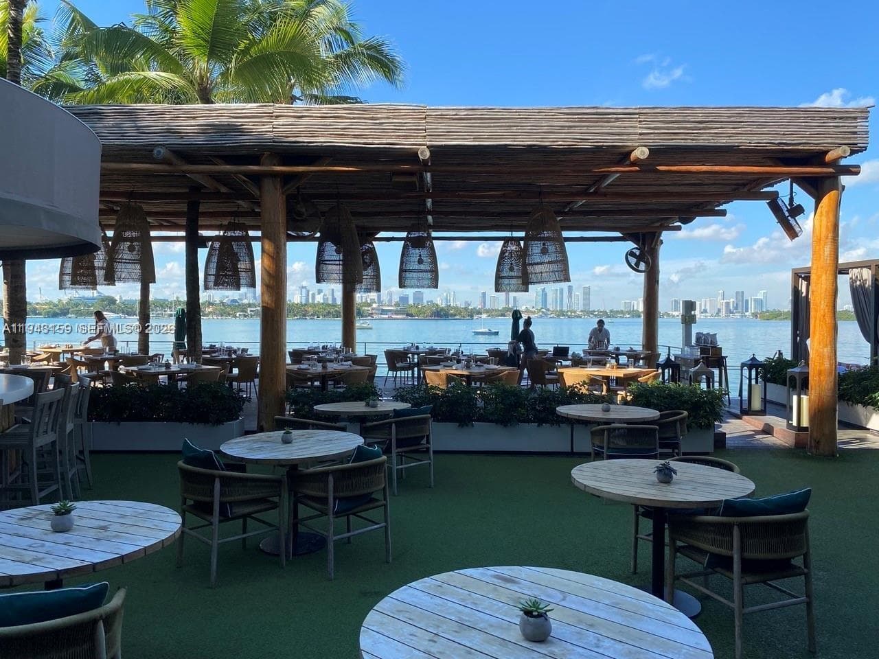 A11943159 — Miami Beach — 41