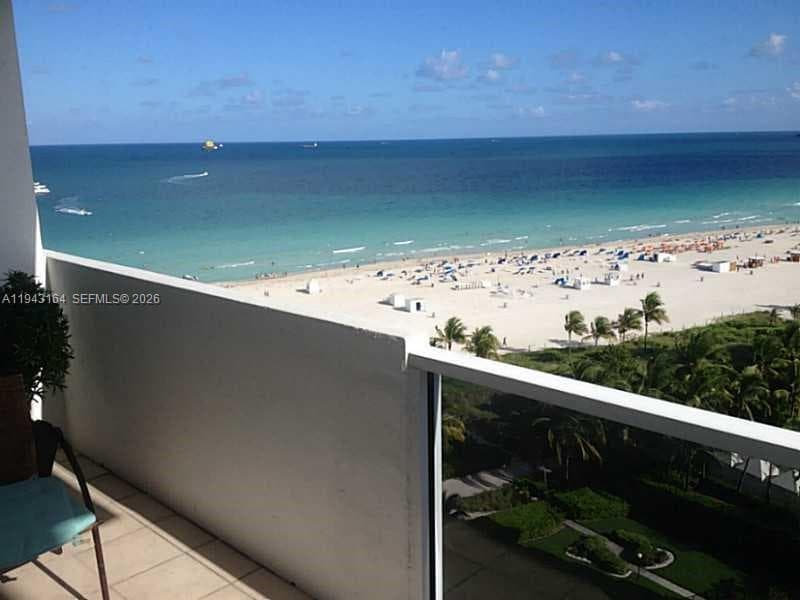 A11943164 — Miami Beach — 2