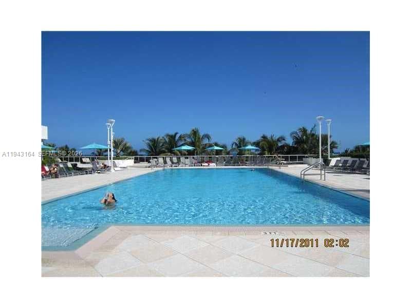 A11943164 — Miami Beach — 6