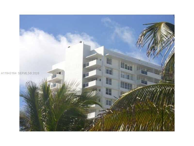 A11943164 — Miami Beach — 20