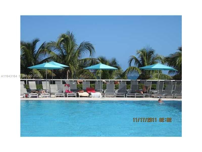A11943164 — Miami Beach — 4