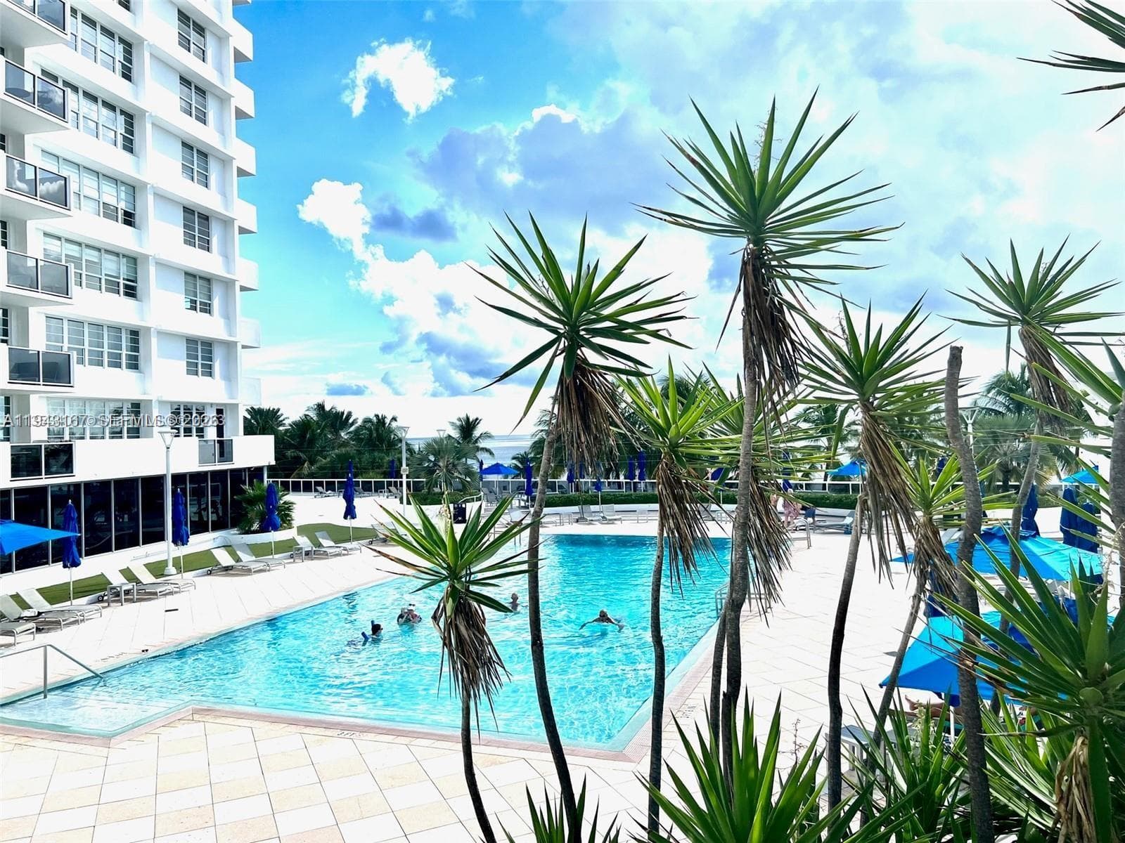 A11943167 — Miami Beach — 37