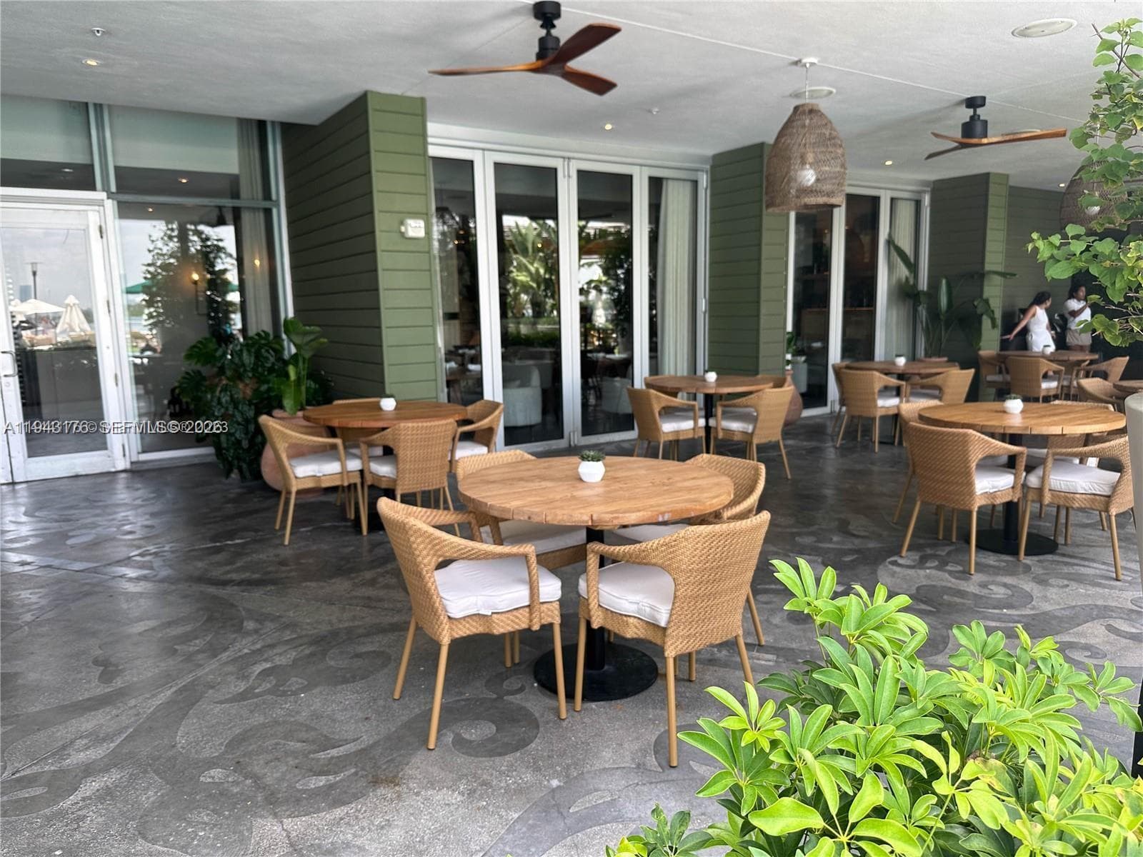 A11943176 — Miami Beach — 23