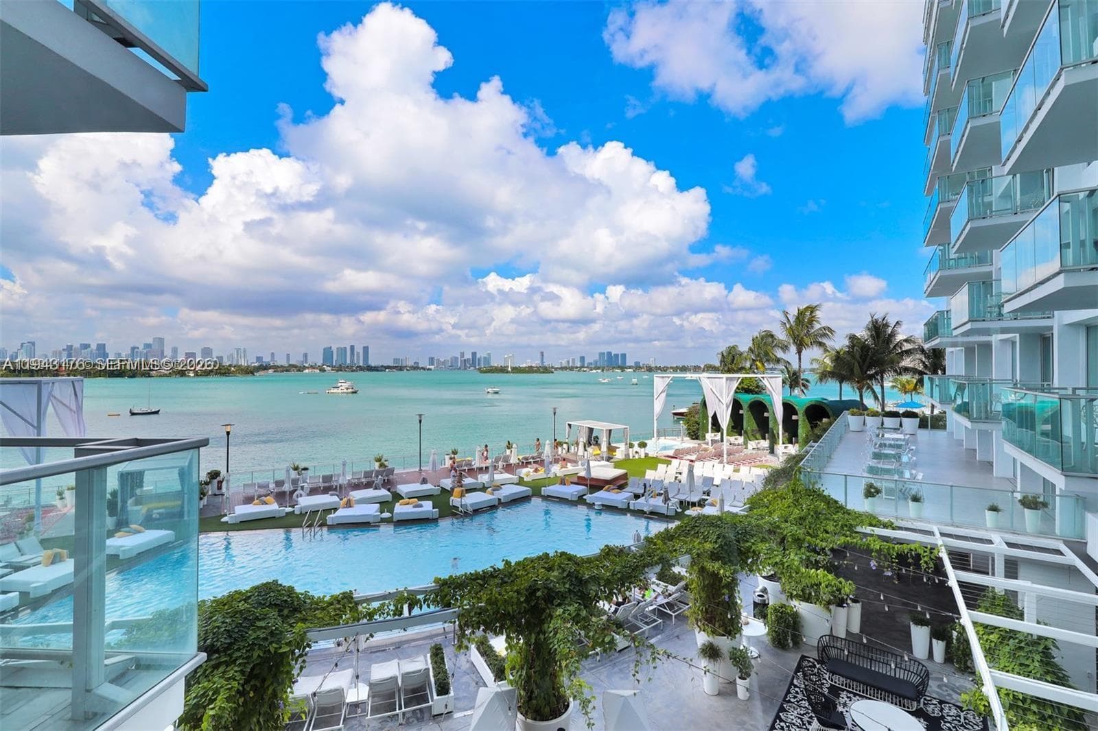 A11943176 — Miami Beach — 42