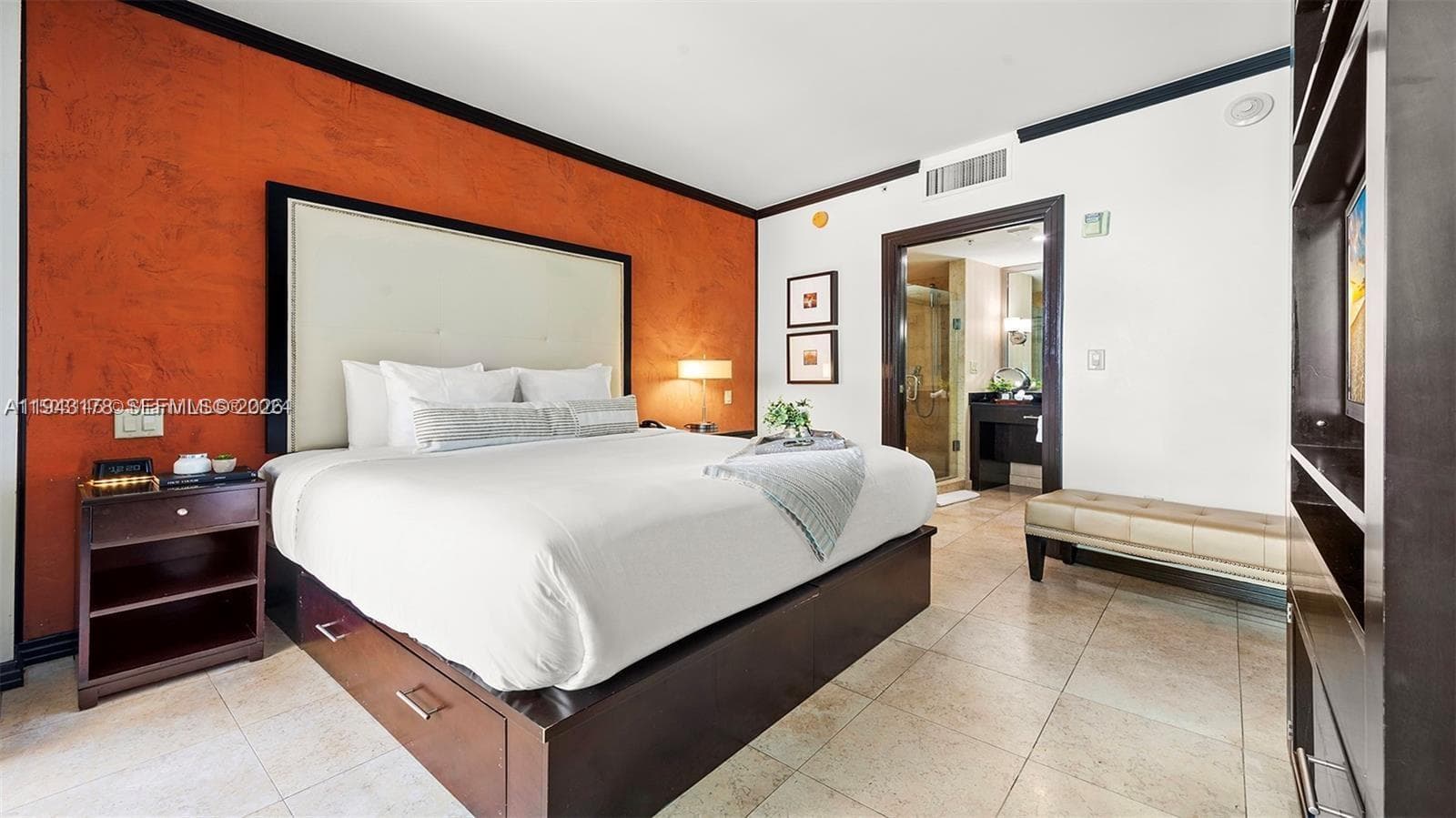 A11943178 — Miami Beach — 5