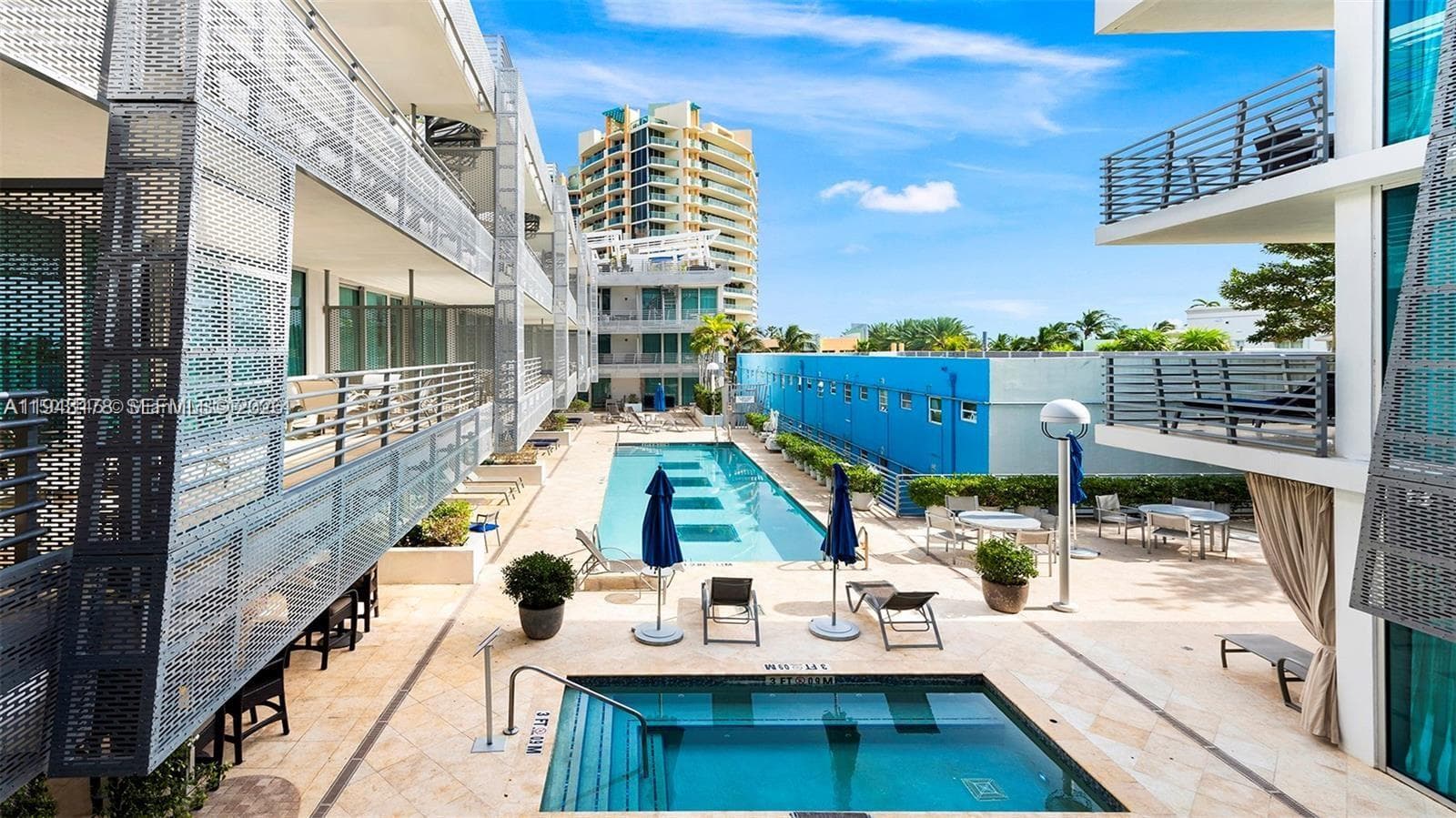 A11943178 — Miami Beach — 19