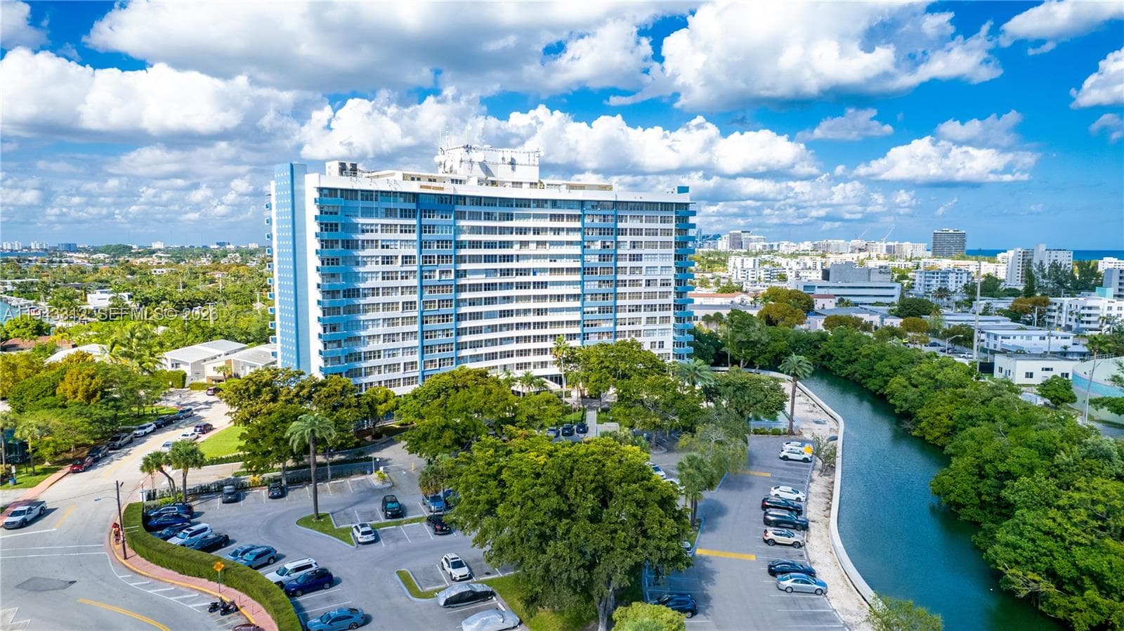 A11943312 — Miami Beach — 2