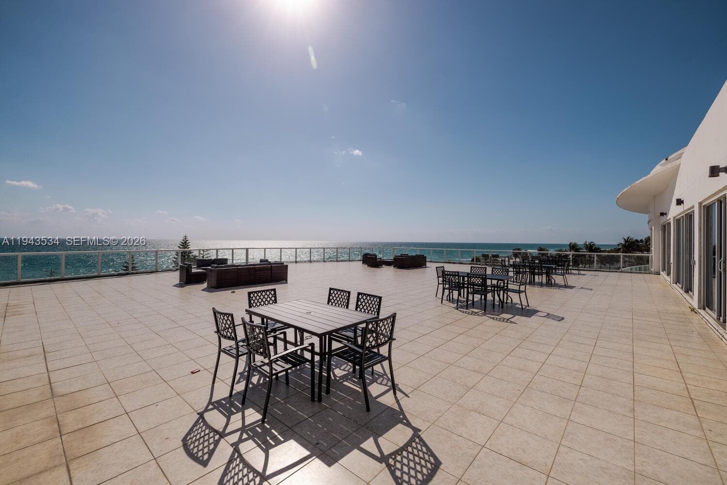 A11943534 — Miami Beach — 67