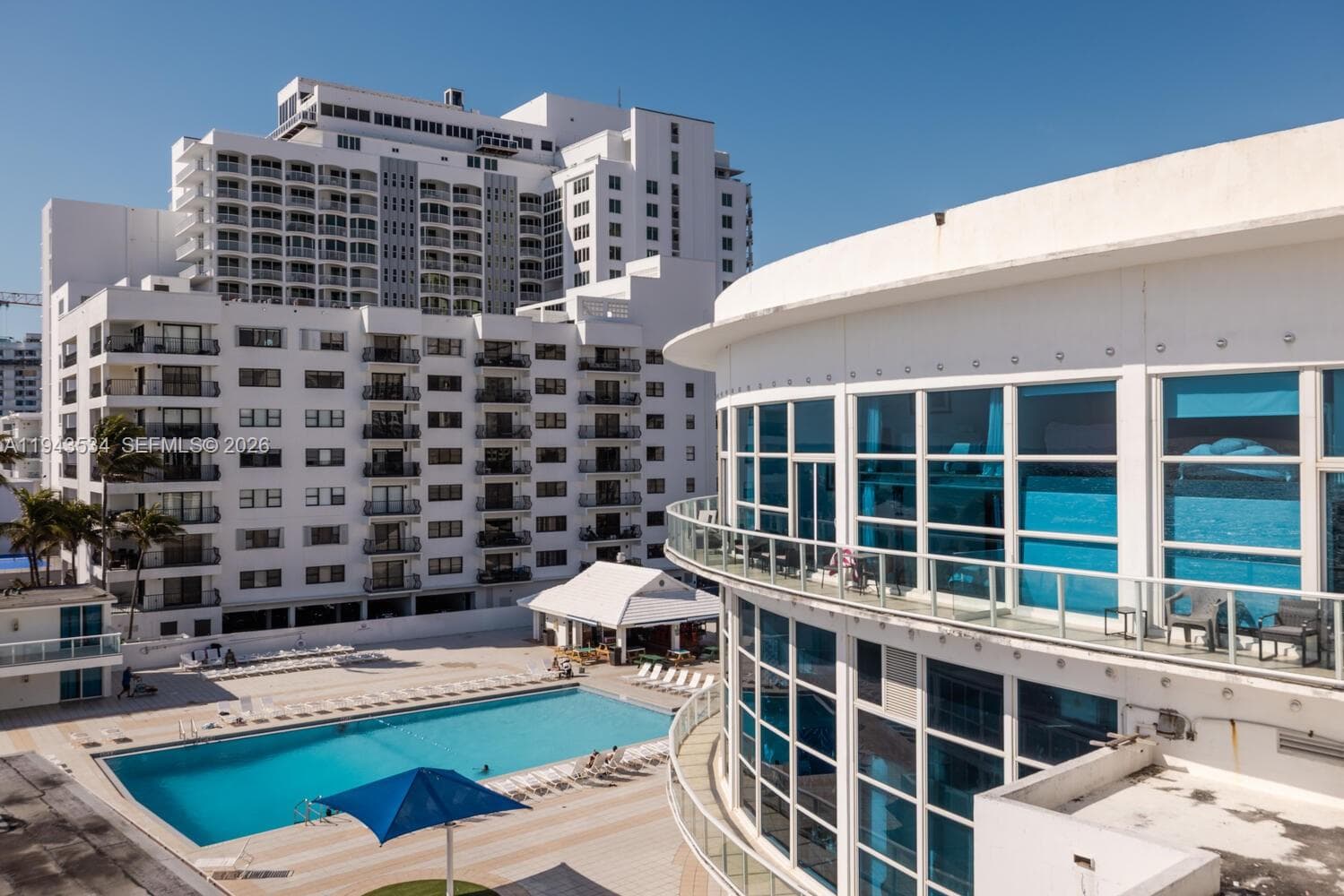 A11943534 — Miami Beach — 69