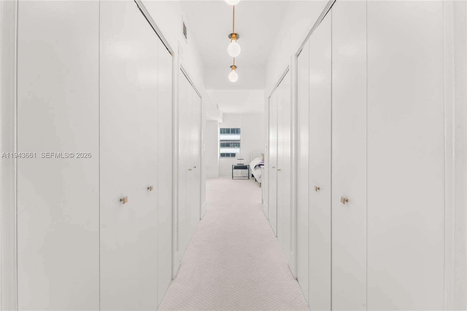 A11943661 — Miami Beach — 16